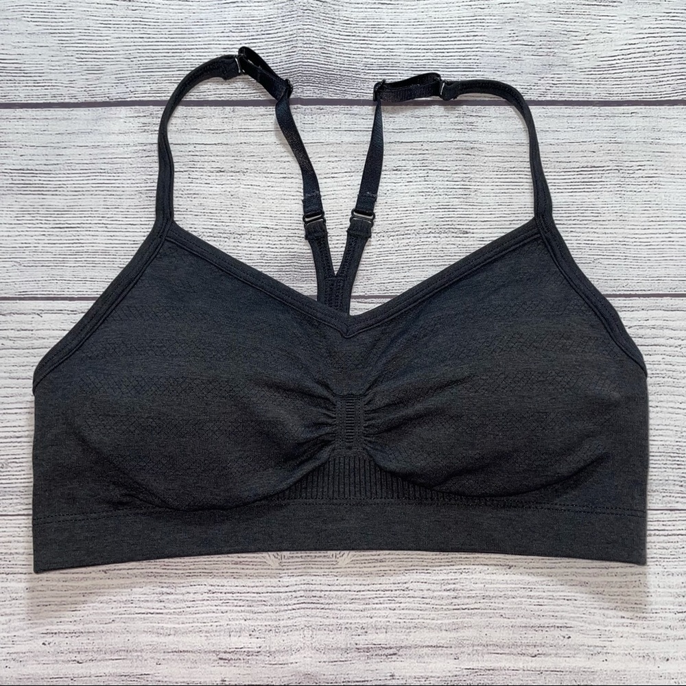 Lululemon cross sports bra